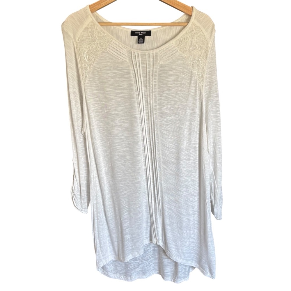 🤍🤍NINE WEST JEANS Women's White Top